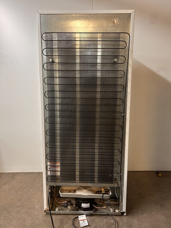 Used Amana Fridge - Image 4
